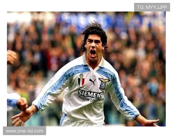 90年代足坛璀璨星光回顾 向世界展示过个人风采的男足球员们