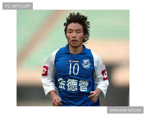 中国球星直言不讳吐槽中国足球现状揭示困境与挑战