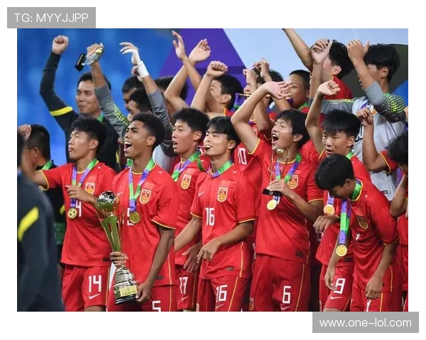 中国足球历史球星荣誉排名榜前十名揭晓谁是最具影响力的传奇人物